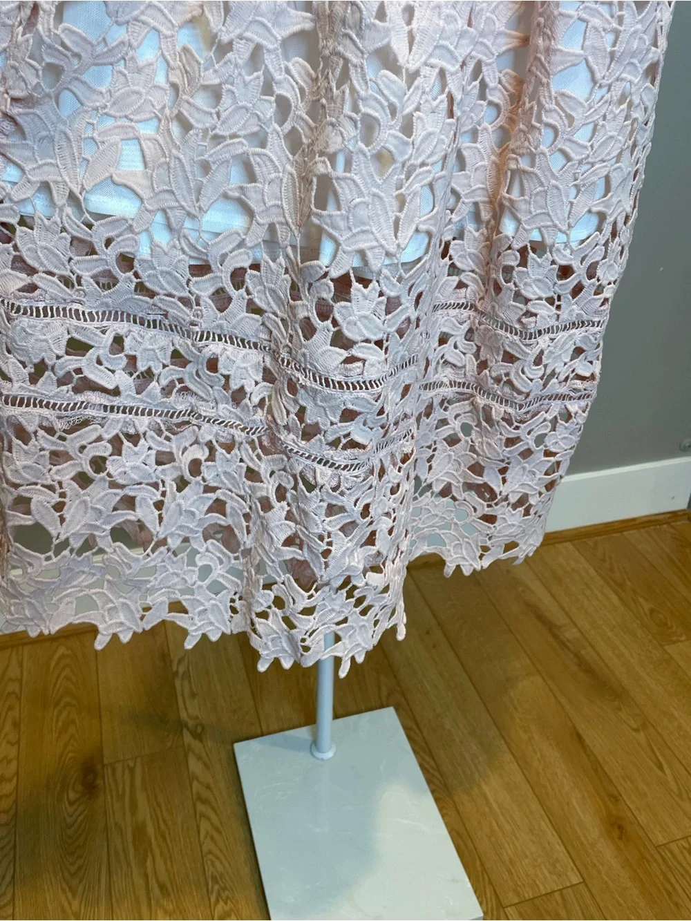 Few Moda New York Lace Midi Dress Blush Pink NWT - XS